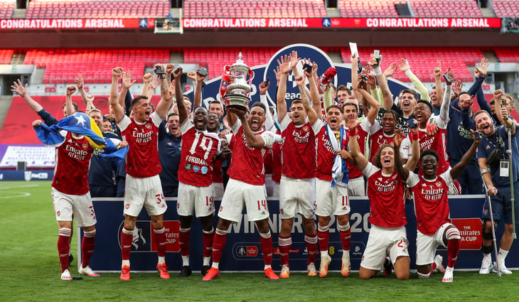 Arsenal se corona en la Copa FA con doblete de Aubameyang