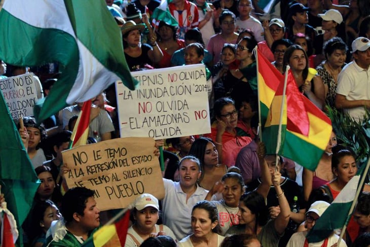 Manifestaciones y bloqueos contra fecha de elecciones en Bolivia
