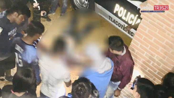 Linchan y calcinado a presunto secuestrador en Puebla