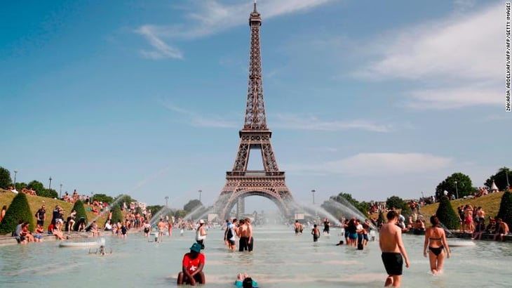 Francia vive una de las olas de calor más severas de la historia reciente