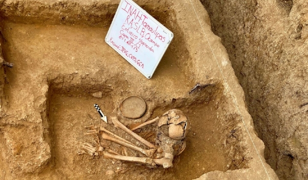 Encontraron un entierro humano prehispánico 'completo' en Tamaulipas