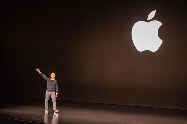 En plena pandemia Apple alcanza dos billones de dólares de valor