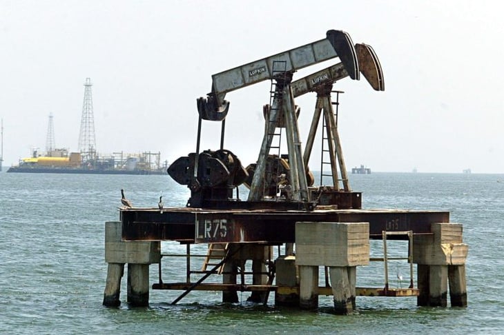Maduro augura alza en precios del petróleo tras histórico recorte de la OPEP+