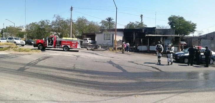 Se incendia local en Colonia La Loma de Monclova