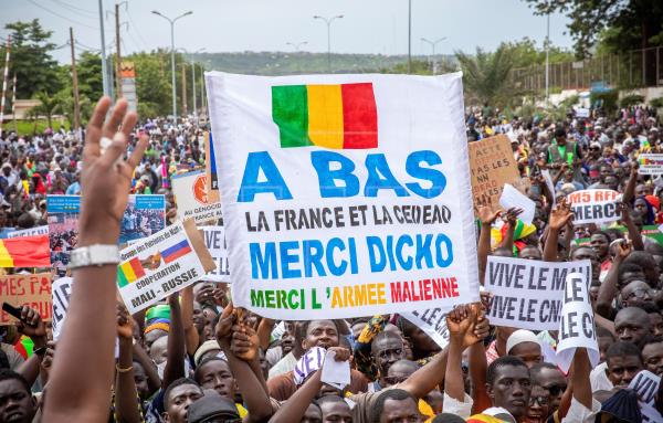 Manifestación apoya al presidente maliense derrocado pide su restablecimiento