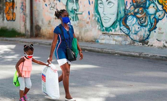Cuba confirma otros 35 contagios de COVID-19, casi todos en La Habana