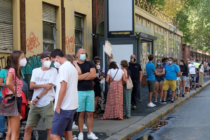 Italia registra 953 nuevos contagios y 4 muertos con COVID-19 en un día