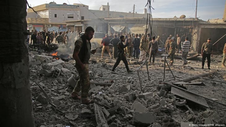 Al menos 14 soldados y milicianos muertos en ataque del EI en Siria, dice ONG