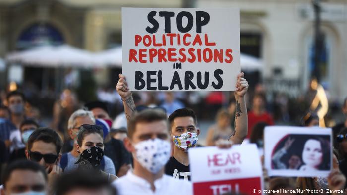 UE acuerda sanciones contra responsables de fraude electoral en Bielorrusia