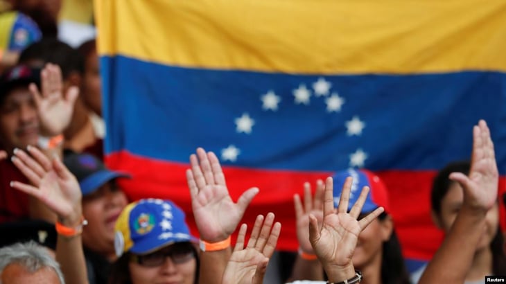 Exiliados venezolanos en EU atacan a opositores aliados con la 'dictadura'