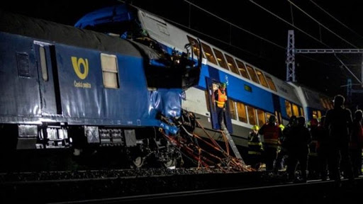 Veinte heridos en choque de trenes en la República Checa