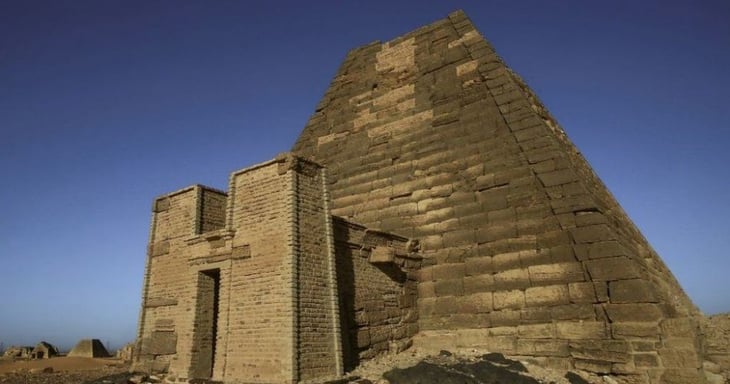 Emergencia por inundaciones que amenazan pirámides y monumentos en Sudán 