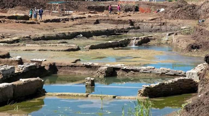 Aparece una misteriosa piscina de 2,300 años de antigüedad en Roma