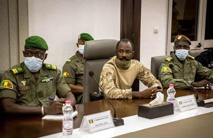 Militares abren consultas sobre transición en Mali sin fijar sus intenciones