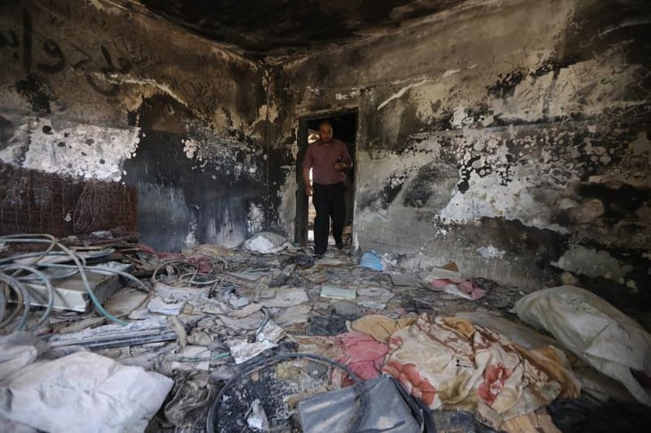 Tres cadenas perpetuas para el israelí que quemó vivos a tres palestinos
