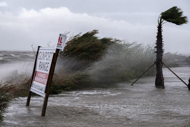 Alertan de posibles inundaciones 'históricas' por el huracán Sally