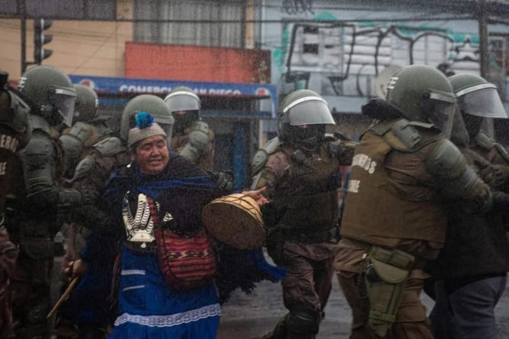 Atacan a policías y trabajadores forestales en Chile por conflicto mapuche