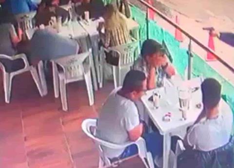 Joven es asesinado en restaurante de Nuevo León
