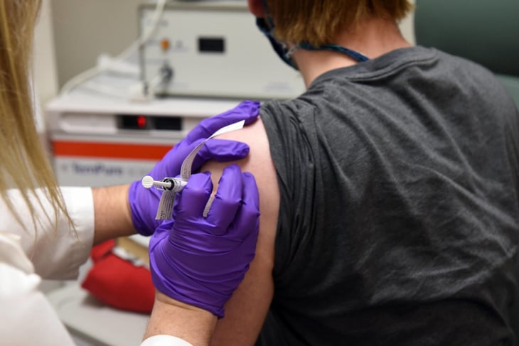 EEUU comienza un ensayo con 60,000 voluntarios para la vacuna de la COVID-19