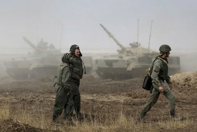 Putin preside las mayores maniobras militares rusas 