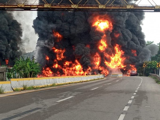 Explota pipa en Paraíso, Tabasco; reportan 4 muertos