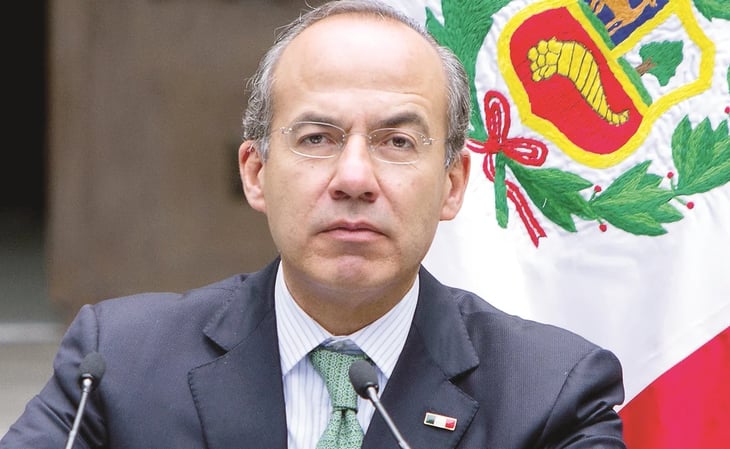 Felipe Calderón critica 'feminismo hipócrita' en marcha pro aborto