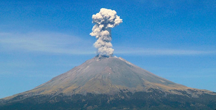 Alertan por caída de ceniza del volcán Popocatépetl