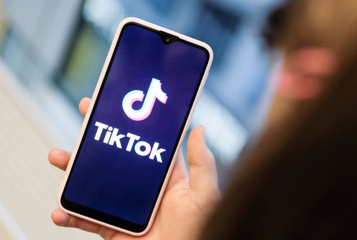 Pakistán bloquea TikTok por contenido 'inmoral e indecente'