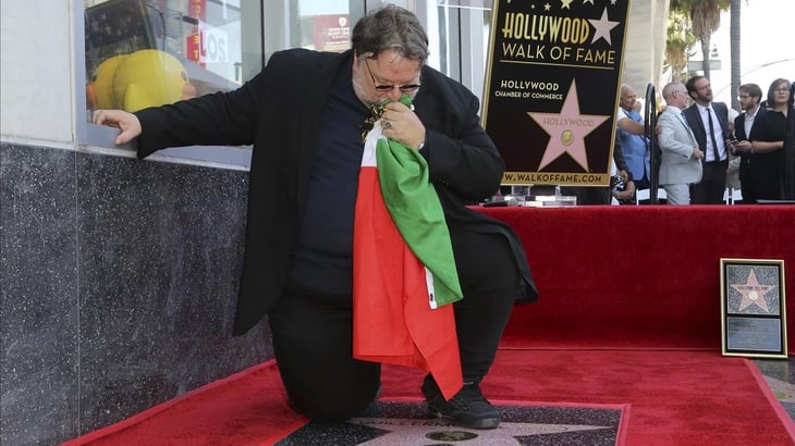 Guillermo del Toro se gana el amor y el aplauso de México