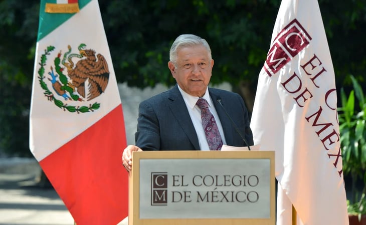 Miembros de El Colegio de México se unen a protestas por fideicomisos