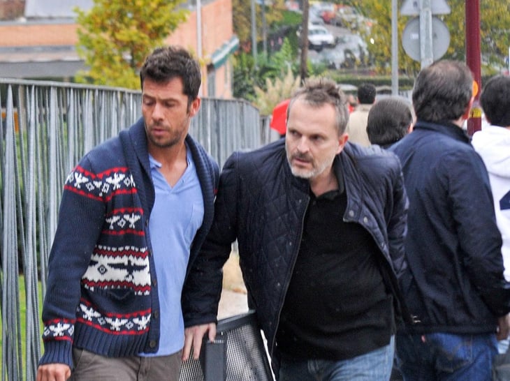 Miguel Bosé y Nacho Palau comienzan juicio por la filiación de sus hijos