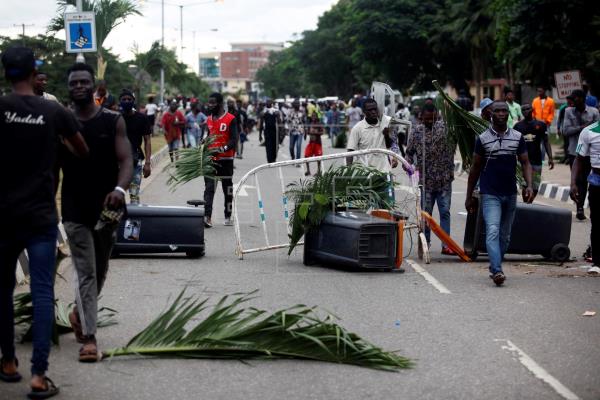 Máxima tensión en Nigeria por las protestas contra la brutalidad policial
