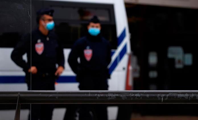 La policía detiene a la mujer que amenazó con explotar un paquete en Lyon