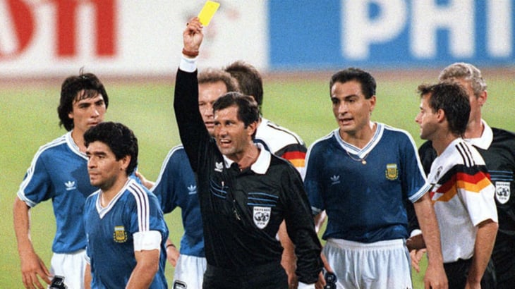 Árbitro de la final Italia'90 dice que no se dejó impresionar por Maradona