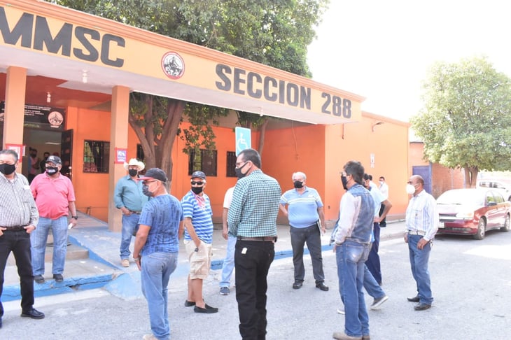 Obreros en cuarentena exigen pruebas de intervención sindical en Monclova