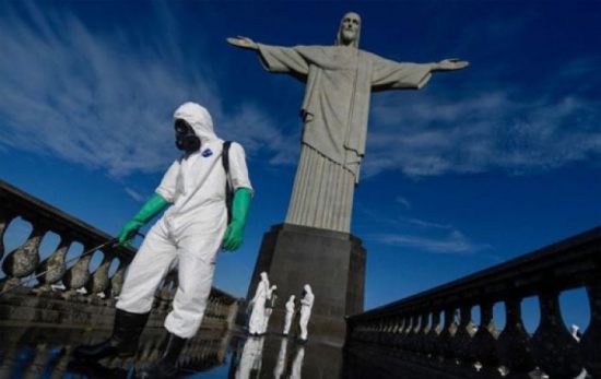 Encienden una 'llama de la esperanza' en Brasil por la vacuna contra COVID-19
