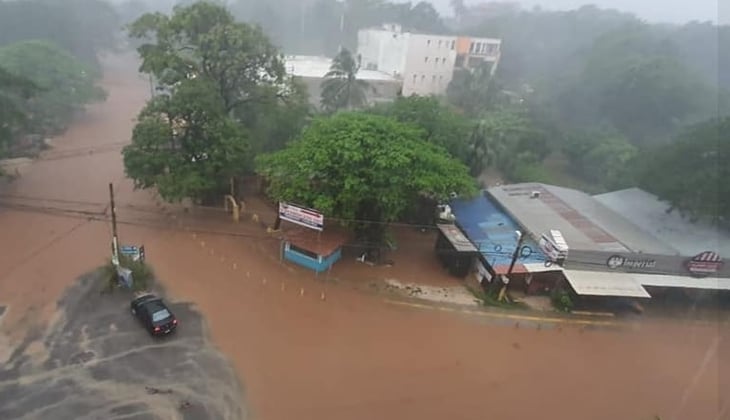 Influencia indirecta de Eta provoca lluvias y ríos crecidos en Costa Rica
