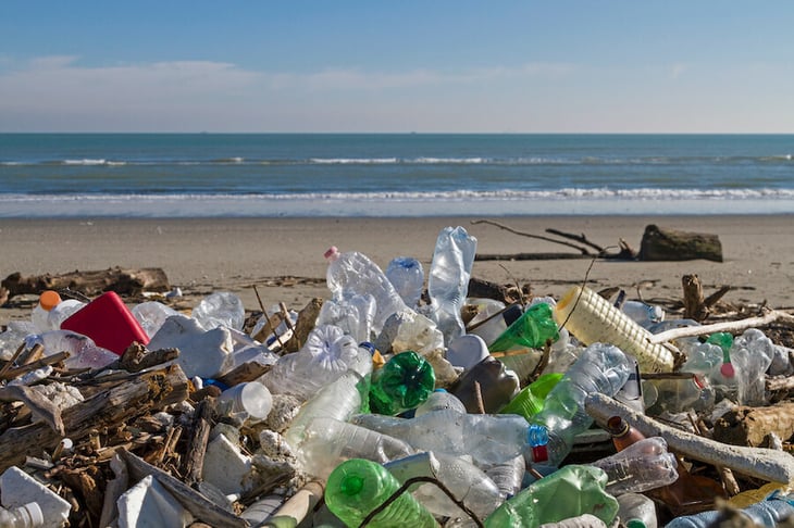 Ecuador estrenará ley de prohibición de plásticos de un solo uso en dos meses