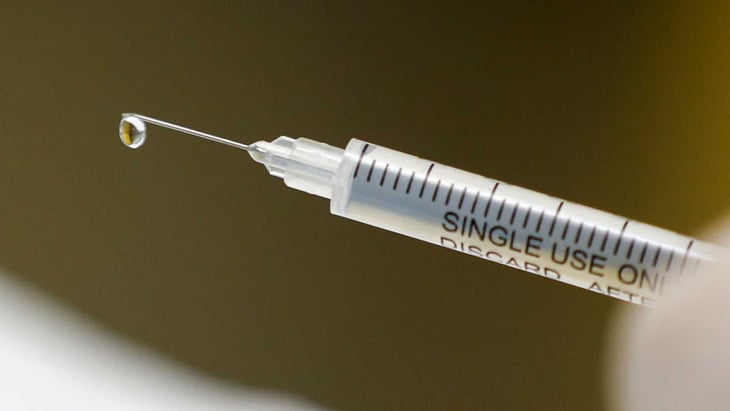 Novavax logra la vía rápida para la aprobación de su posible vacuna en EU