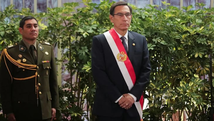 Congreso de Perú destituye al presidente Martín Vizcarra