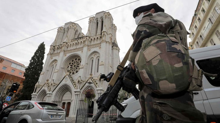Macron urge a la UE a emprender más medidas contra el terrorismo islamista