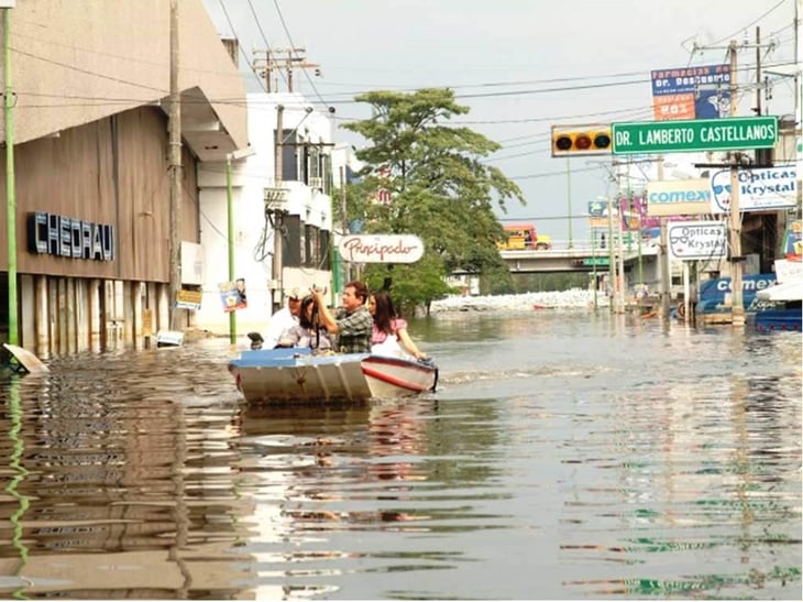 Tabasco: 'No tenemos apoyo y el agua sigue subiendo'