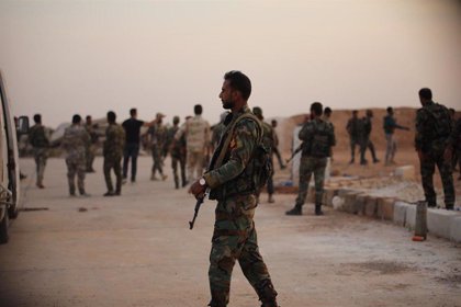 Más de una docena de soldados sirios muertos en ataques del EI en el desierto