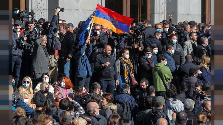 La oposición armenia vuelve a pedir la dimisión del primer ministro