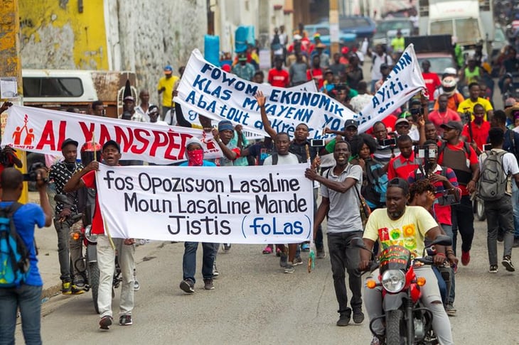 GALERÍA: Protestan decenas de personas en Haití contra el incremento de la violencia