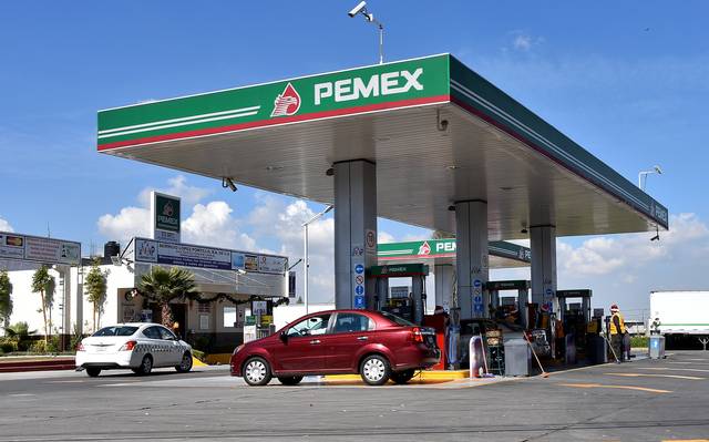 Aumenta la demanda de gasolinas y bajan los precios en último trimestre