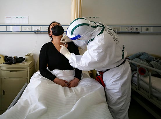 Más de un 70% de enfermos de covid curados en Wuhan tuvieron síntomas después