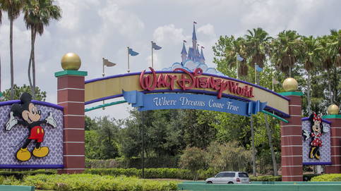 Disney despedirá a 32,000 empleados por el impacto del COVID-19 en sus parques