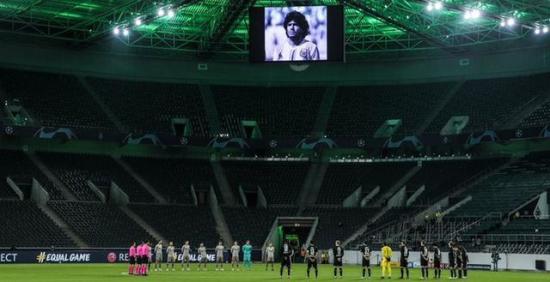 FIFA pide minuto de silencio por Maradona en todos los partidos fin de semana