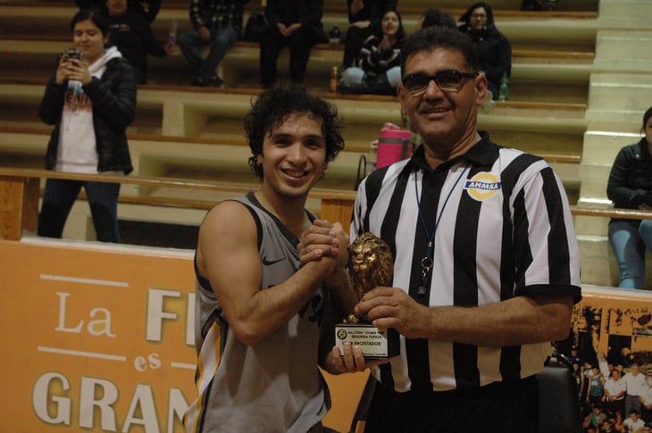 El basquetbol lo es todo para Reyes Rangel